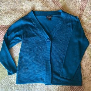 Womens sweater. Long sleeve, one button